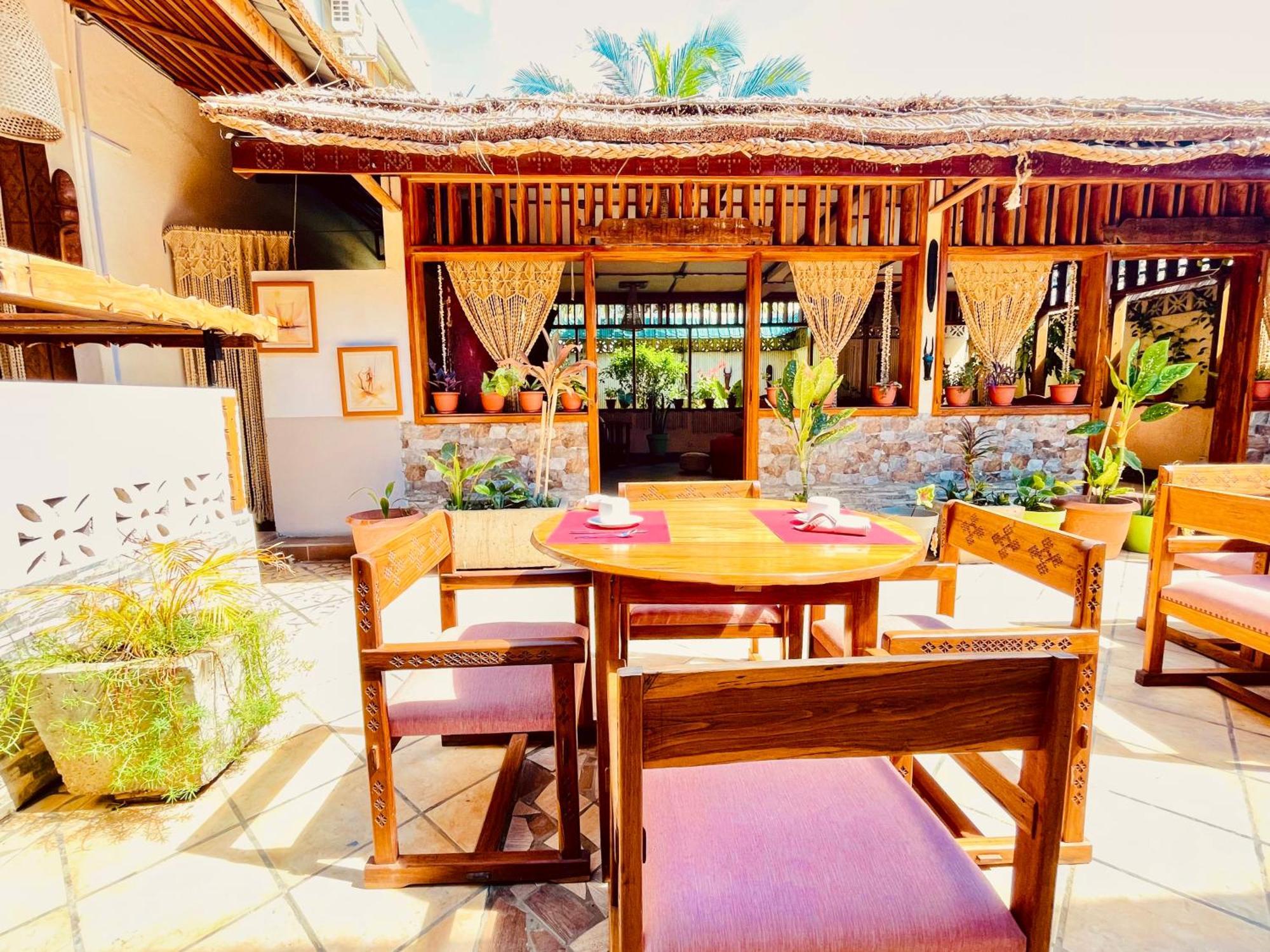Le Nouvel Eden Hotel Toliara Exterior photo