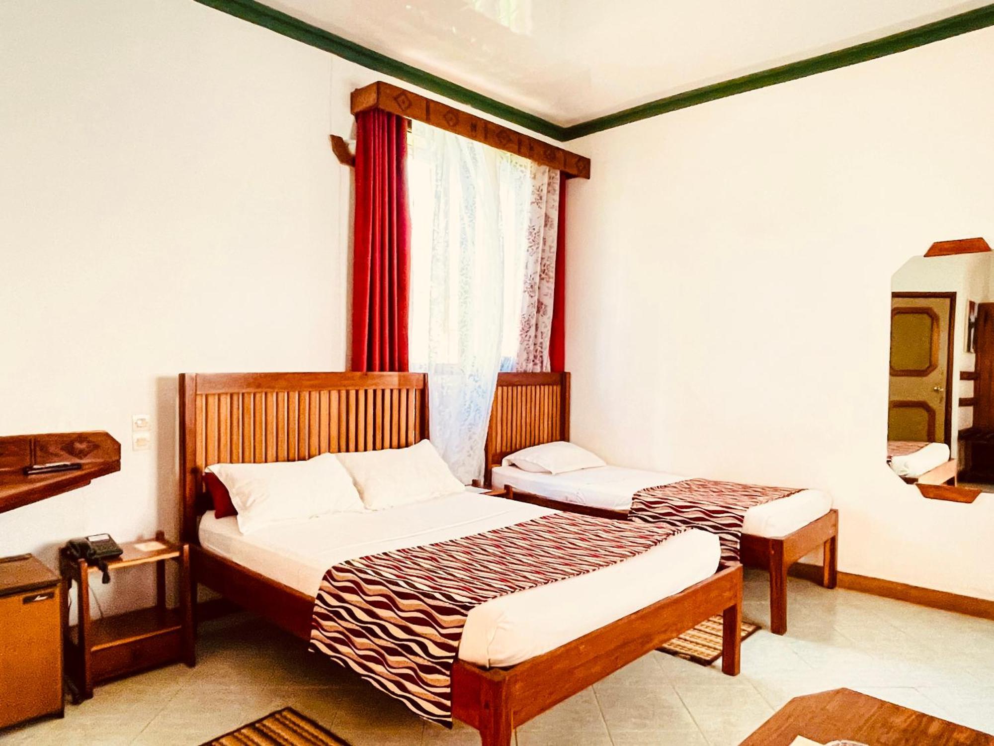 Le Nouvel Eden Hotel Toliara Exterior photo