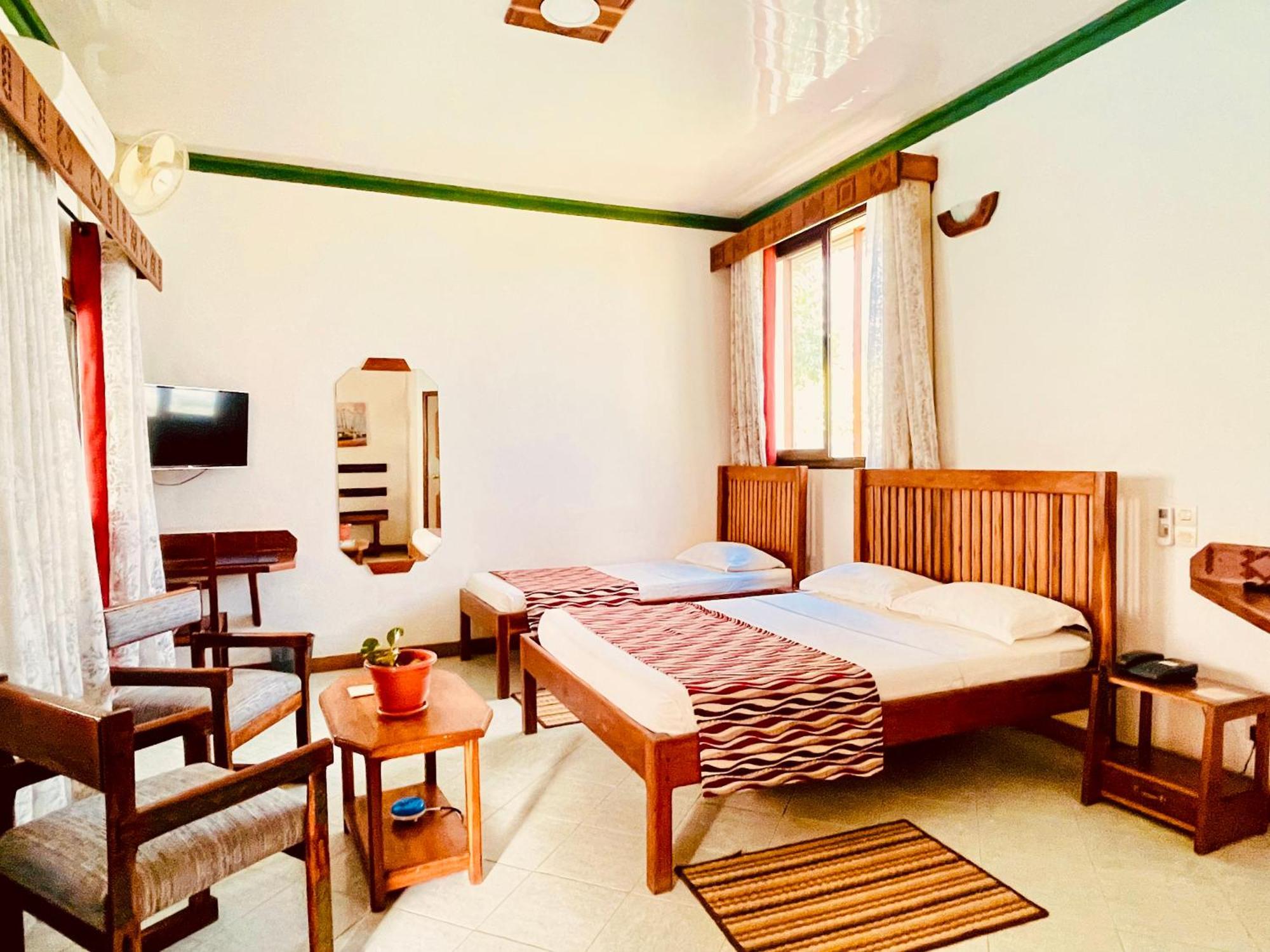 Le Nouvel Eden Hotel Toliara Exterior photo